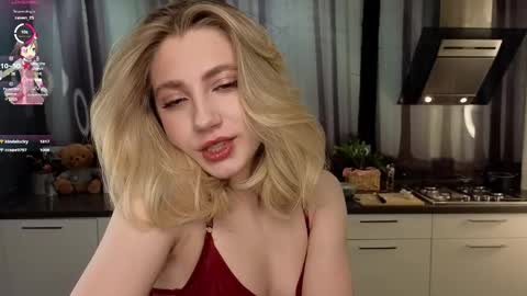 Adele online show from 02-14-25, 01:08