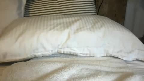 Snapshot of pinkcamerra80 chatting on 02-15-25, 09:48 Pink Camerra online show from 02-15-25, 09:48