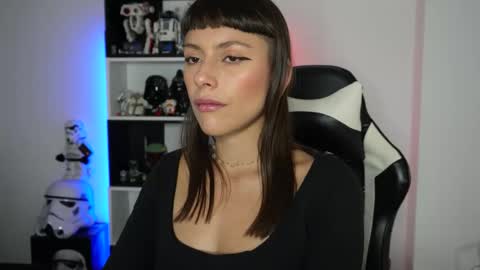 Snapshot of pinkcatlive chatting on 04-06-26, 11:16 Emily online show from 04-06-26, 11:16