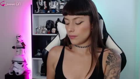 Emily online show from 05-06-26, 05:07