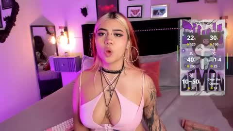 PINKK online show from 05-11-26, 04:04