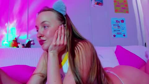 Mila online show from 02-05-26, 09:52