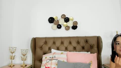 pinkmoon30 online show from 04-06-26, 11:11