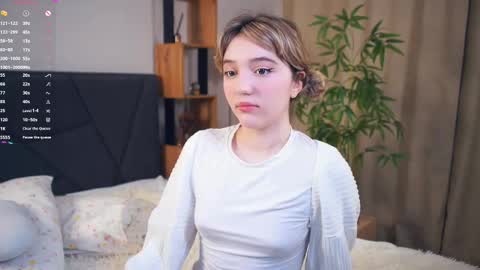 Snapshot of pinkncrazy chatting on 02-24-25, 03:02 HERES ALICE WELCOME EVERYONE LOVENSE DOMI REACT TO YOUR TIPS LETS MAKE A GREAT SHOW TOGETHER online show from 02-24-25, 03:02