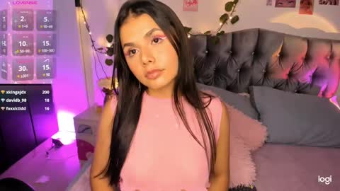 Snapshot of pinkpantherr_ chatting on 12-07-24, 01:25 Sarah .. online show from 12-07-24, 01:25