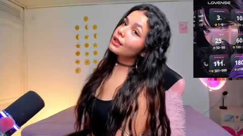 Snapshot of pinkpantherr_ chatting on 11-21-25, 10:52 Sarah .. online show from 11-21-25, 10:52
