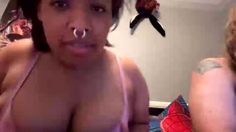 Snapshot of pinkpuppypaws chatting on 10-31-25, 06:25 pinkpuppypaws online show from 10-31-25, 06:25