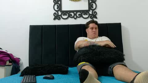 pinkqueen23 online show from 06-06-26, 03:00