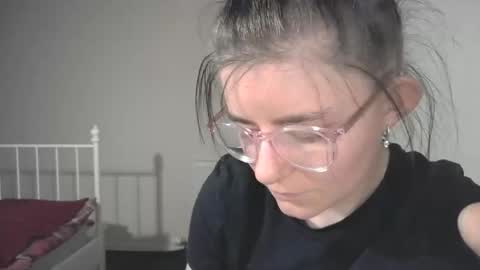 Snapshot of pinkwife97 chatting on 09-27-25, 06:57 pinkwife97 online show from 09-27-25, 06:57