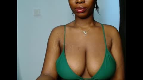 pinkxsugar online show from 10-17-25, 09:34
