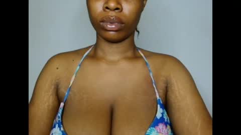 Snapshot of pinkxsugar chatting on 04-27-26, 09:35 pinkxsugar online show from 04-27-26, 09:35