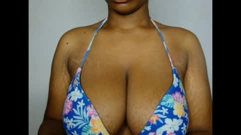Snapshot of pinkxsugar chatting on 04-28-26, 04:28 pinkxsugar online show from 04-28-26, 04:28
