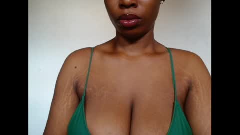 Snapshot of pinkxsugar chatting on 05-12-26, 08:00 pinkxsugar online show from 05-12-26, 08:00