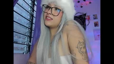 Snapshot of pinky_promiseex chatting on 05-22-26, 11:10 pinky_promiseex online show from 05-22-26, 11:10