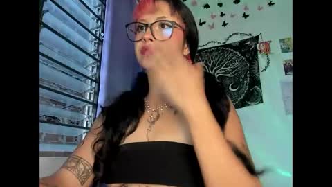 Snapshot of pinky_promiseex chatting on 06-01-26, 11:06 pinky_promiseex online show from 06-01-26, 11:06