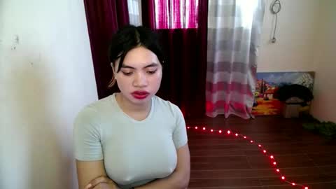 Snapshot of pinky_pussybobby69 chatting on 05-15-26, 01:12 Tina online show from 05-15-26, 01:12