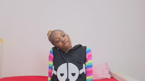 pinky_winky2 online show from 09-17-25, 01:29
