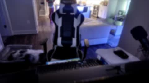 Snapshot of pinkydapimp chatting on 11-10-25, 04:00 pinkydapimp online show from 11-10-25, 04:00