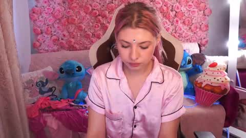 pinkytrix online show from 06-05-26, 07:03