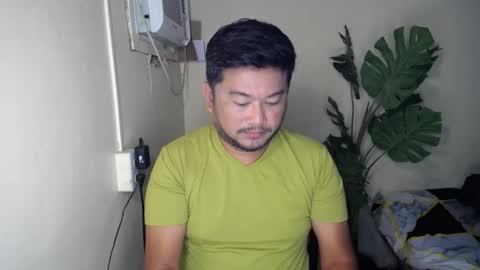 pinoy041087 online show from 11-20-25, 01:28