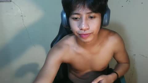 Snapshot of pinoy_fuckboyxxx chatting on 05-14-26, 07:04 pinoy_fuckboyxxx online show from 05-14-26, 07:04