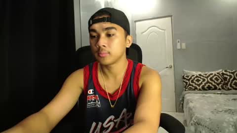 Snapshot of pinoyadriannexxx chatting on 09-28-25, 12:38 Adrianne online show from 09-28-25, 12:38