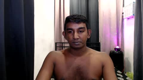 Snapshot of pinoybbc_xx chatting on 07-12-26, 01:24 rayvienn online show from 07-12-26, 01:24