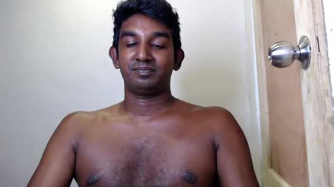 Snapshot of pinoybbc_xx chatting on 08-02-26, 11:58 rayvienn online show from 08-02-26, 11:58