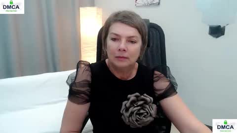 Bella online show from 12-18-25, 05:57