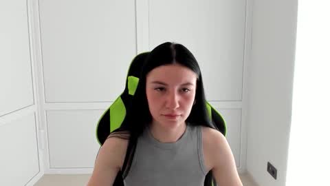 Snapshot of piper_smilee chatting on 05-23-26, 06:18 Piper online show from 05-23-26, 06:18