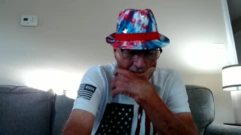 Snapshot of pipewizard chatting on 07-04-26, 11:33 pipewizard online show from 07-04-26, 11:33