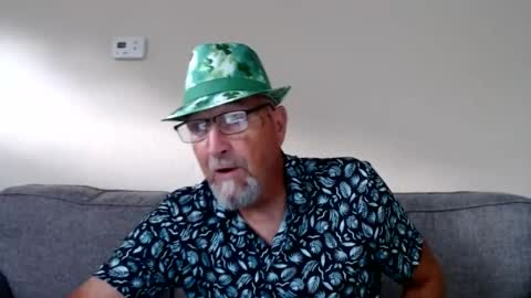 Snapshot of pipewizard chatting on 07-10-26, 11:07 pipewizard online show from 07-10-26, 11:07
