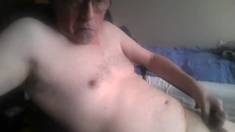 Snapshot of pipi2704 chatting on 12-21-24, 10:06 pipi2704 online show from 12-21-24, 10:06
