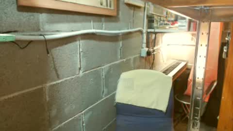 Snapshot of pippetta1 chatting on 03-04-25, 09:18 pippetta1 online show from 03-04-25, 09:18