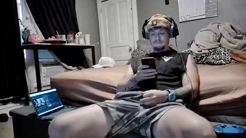 Snapshot of pippylongdickin chatting on 05-27-26, 01:35 pippylongdickin online show from 05-27-26, 01:35