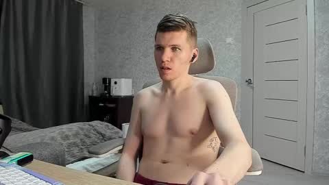 Pierre online show from 03-09-26, 06:34