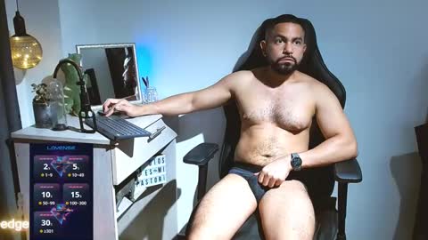 Snapshot of piter_berlin chatting on 02-19-25, 01:08 piter berlin online show from 02-19-25, 01:08