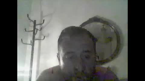 Snapshot of piteraran chatting on 10-05-25, 12:53 piteraran online show from 10-05-25, 12:53