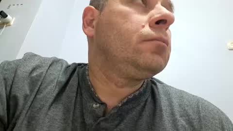 Snapshot of pixel53 chatting on 01-03-25, 09:36 Gkay53 online show from 01-03-25, 09:36