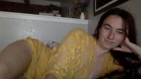 pixie_bella online show from 10-24-25, 06:15