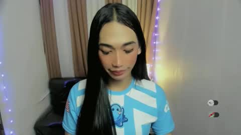 pixiedoll_ online show from 01-13-26, 08:58