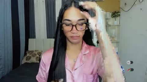 pixiedoll_ online show from 02-14-26, 07:21