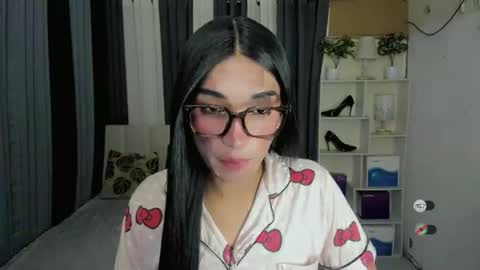 pixiedoll_ online show from 02-28-26, 07:53