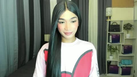 Snapshot of pixiedoll_ chatting on 06-18-26, 05:51 pixiedoll_ online show from 06-18-26, 05:51