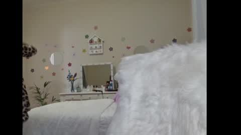 Snapshot of pizza_and_beer_equal_love chatting on 01-23-25, 03:01 Lynn online show from 01-23-25, 03:01