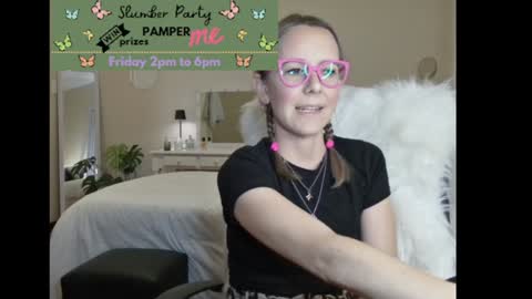 Snapshot of pizza_and_beer_equal_love chatting on 01-28-25, 03:14 Lynn online show from 01-28-25, 03:14