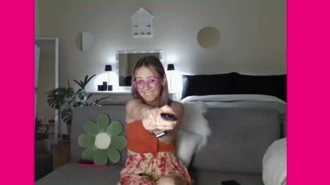 Snapshot of pizza_and_beer_equal_love chatting on 02-24-25, 07:19 Lynn online show from 02-24-25, 07:19