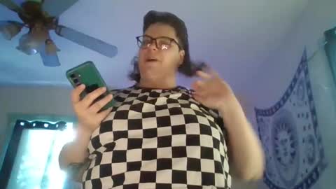 daddy pizza online show from 01-24-25, 04:28