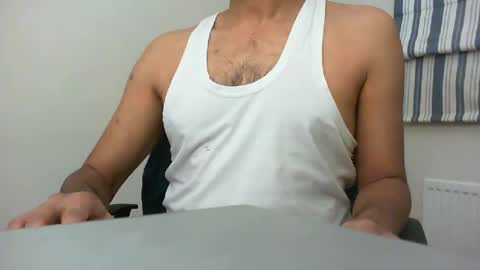 Snapshot of platino3026 chatting on 02-05-25, 11:06 platino3026 online show from 02-05-25, 11:06