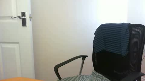 Snapshot of platino3026 chatting on 09-09-25, 08:14 platino3026 online show from 09-09-25, 08:14